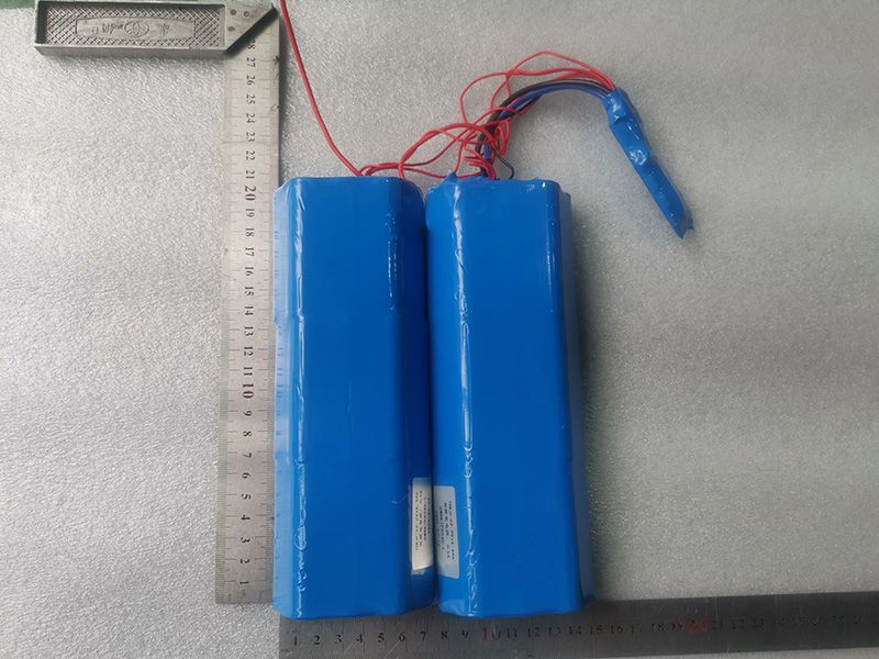 Oil platform battery pack